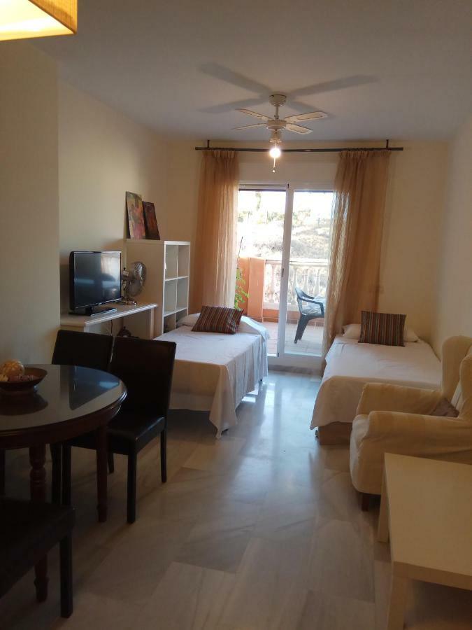 Precioso Atico En Torre De Benagalbon A 20 Metros Del Mar. Apartment ภายนอก รูปภาพ